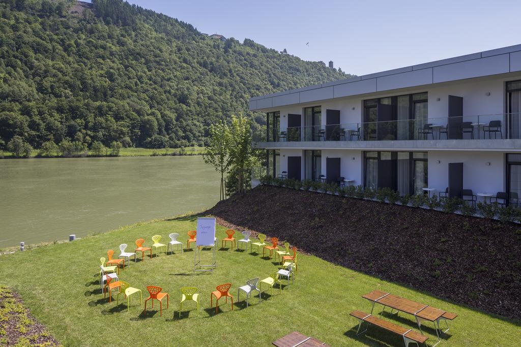 Wesenufer Hotel & Seminarkultur An Der Donau Bagian luar foto